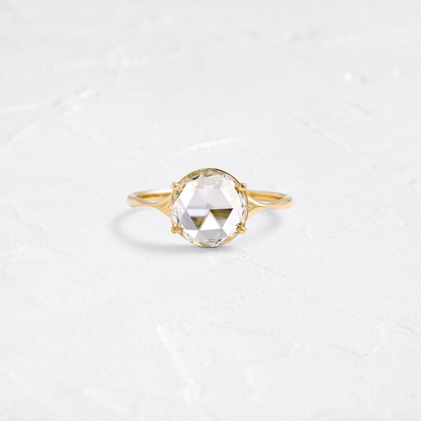 Solitaire-Oval Lab Grown Diamond Engagement Ring