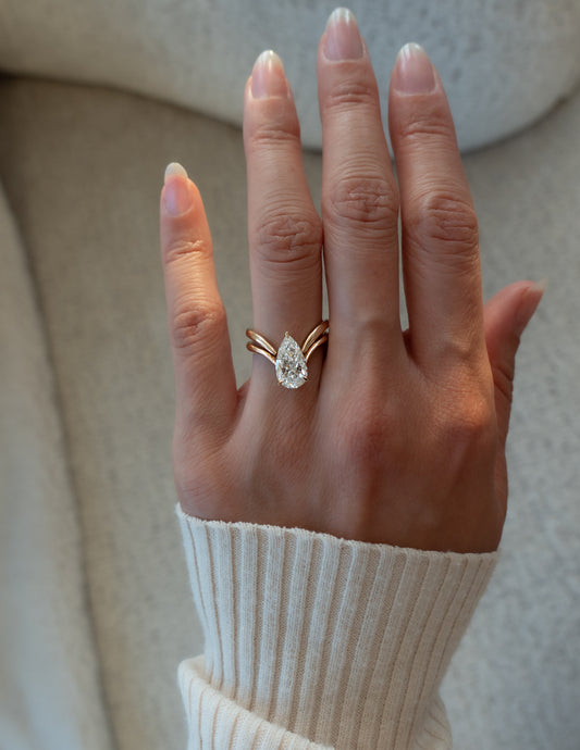 Solitaire Rapture & Pave Band- Oval Lab Grown Diamond Bridal Set