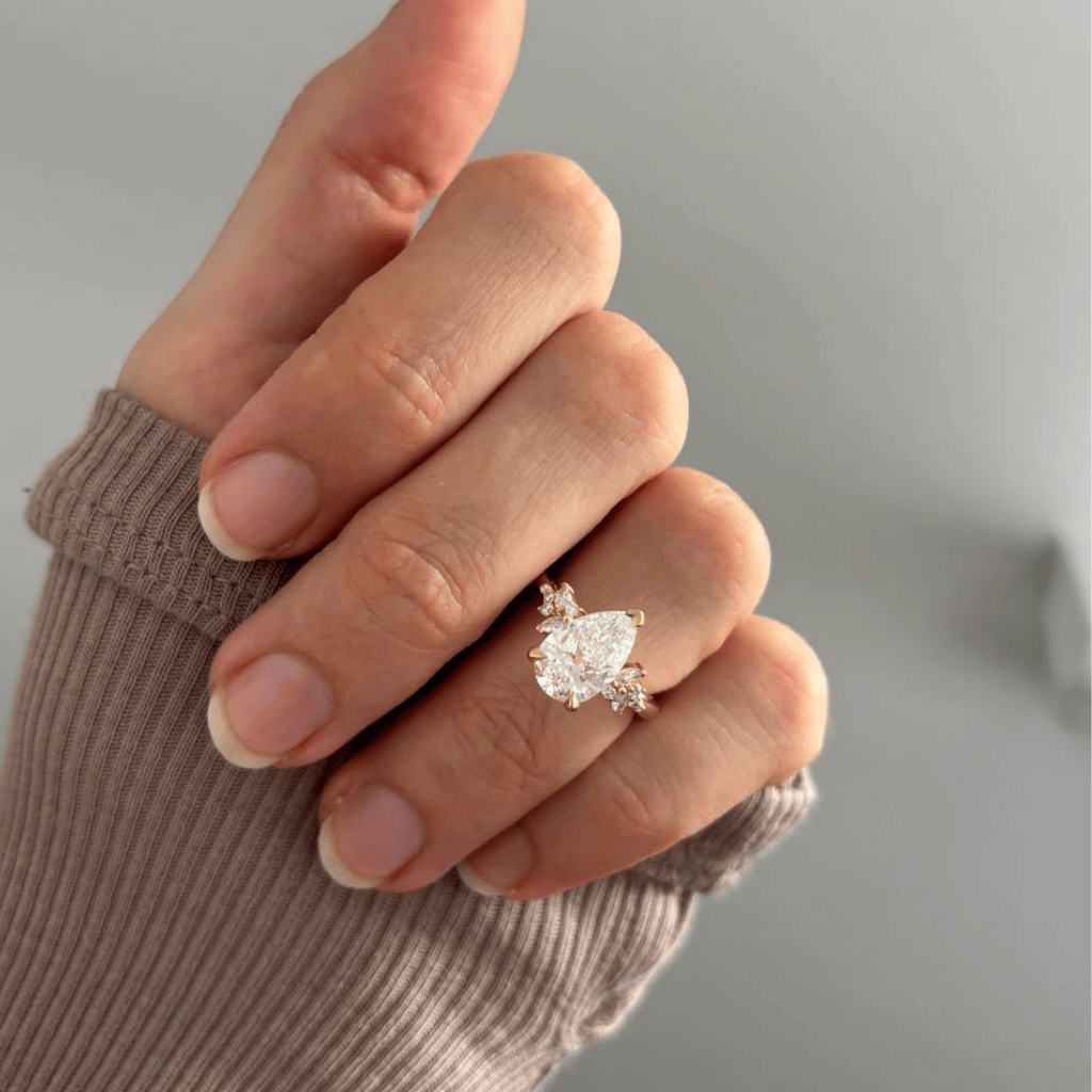 Solitaire-Oval Lab Grown Diamond Engagement Ring