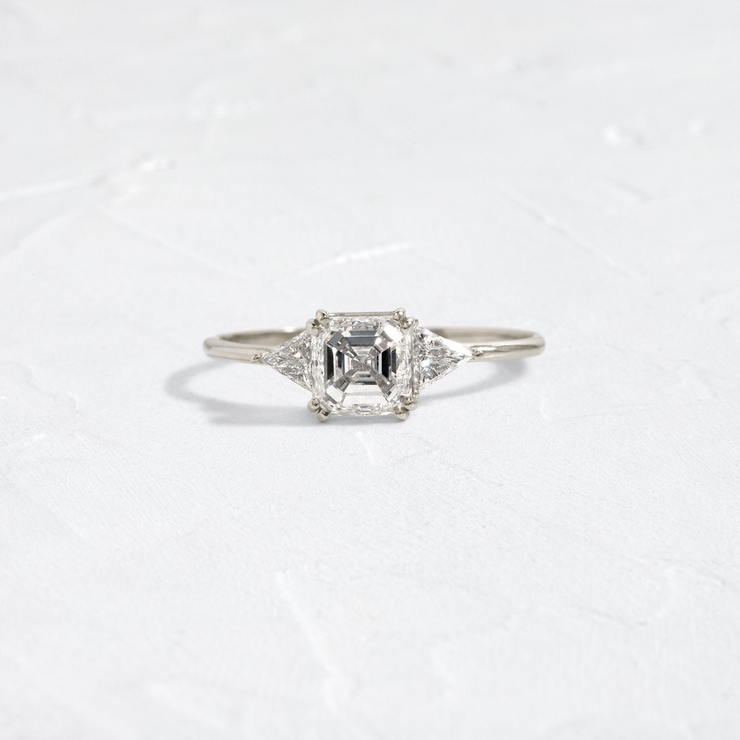Solitaire-Oval Lab Grown Diamond Engagement Ring