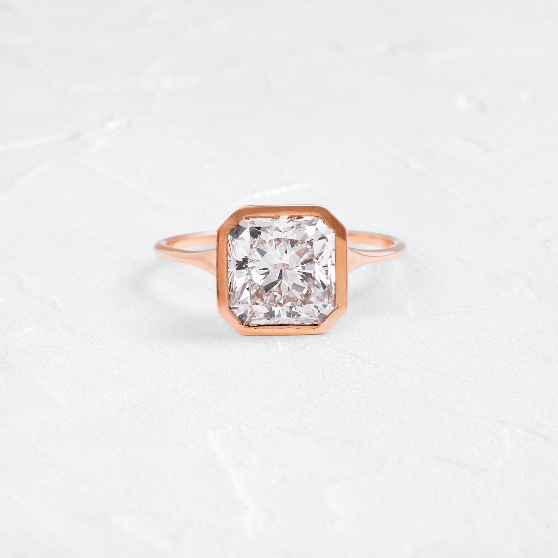 Solitaire-Oval Lab Grown Diamond Engagement Ring