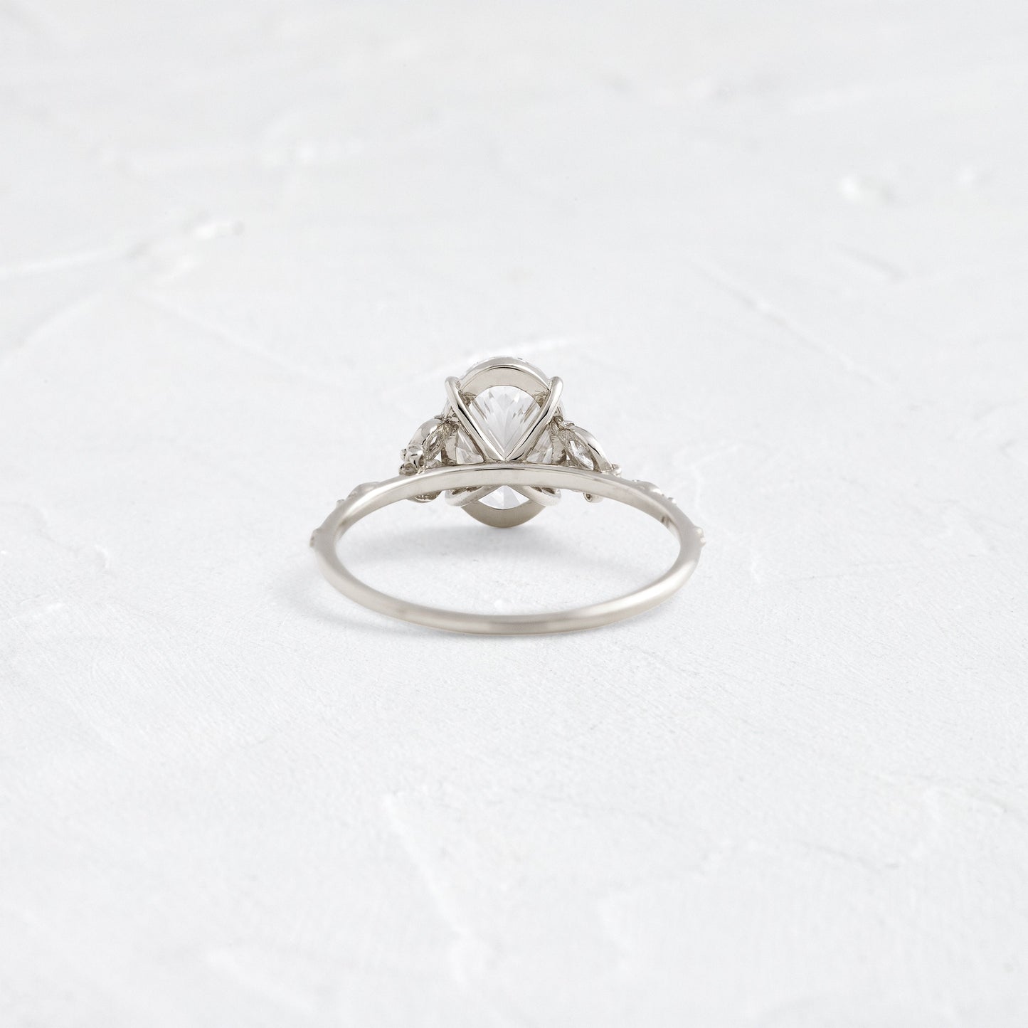 Solitaire-Oval Lab Grown Diamond Engagement Ring