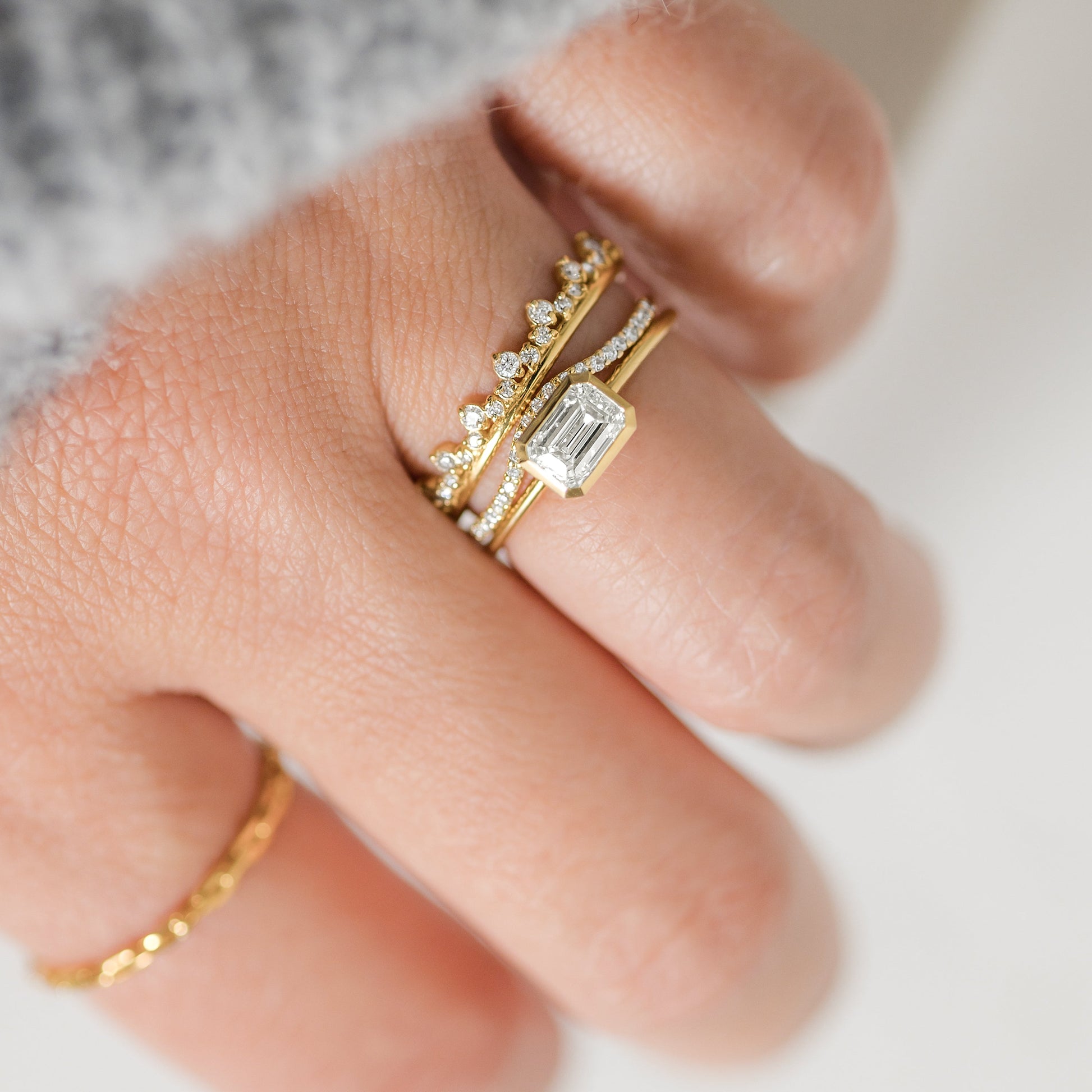 Solitaire-Oval Lab Grown Diamond Engagement Ring