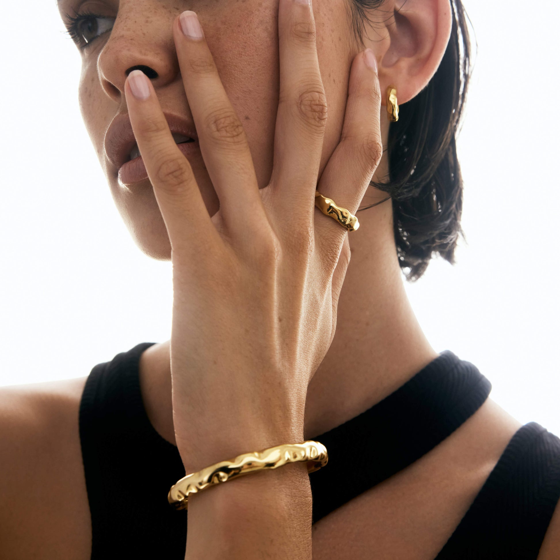 Golden Elegance: Textured Open Cuff Bracelet 4