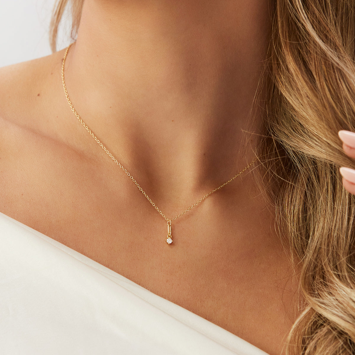 Elegant 0.06 TCW Round Lab-Grown Diamond Pendant Necklace 7