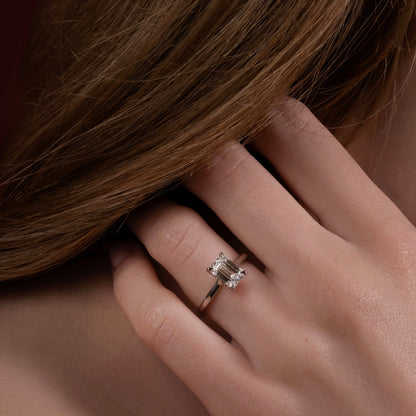 Solitaire-Oval Lab Grown Diamond Engagement Ring