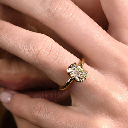 Solitaire-Oval Lab Grown Diamond Engagement Ring