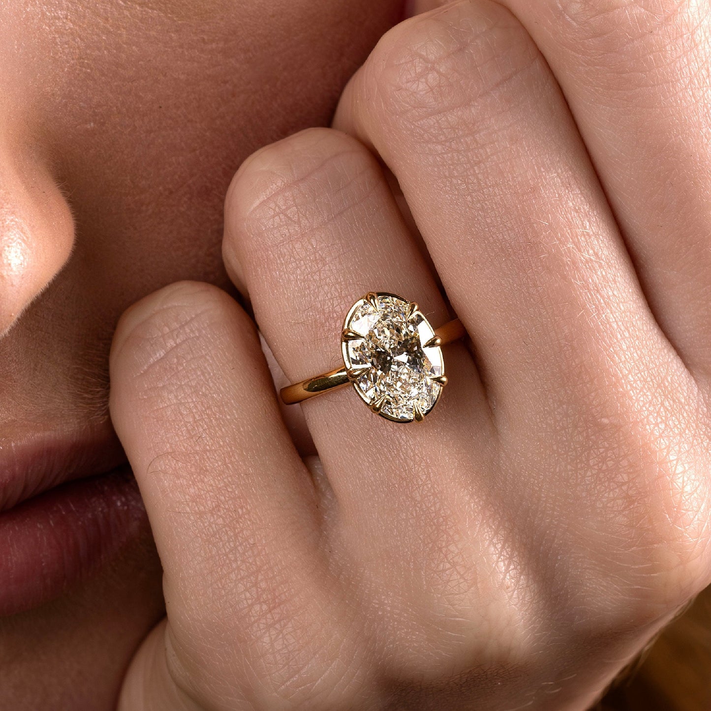 Solitaire Unique Bezel Low Profile-Oval Lab Grown Diamond Engagement Ring