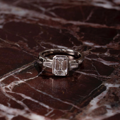 Solitaire-Oval Lab Grown Diamond Engagement Ring
