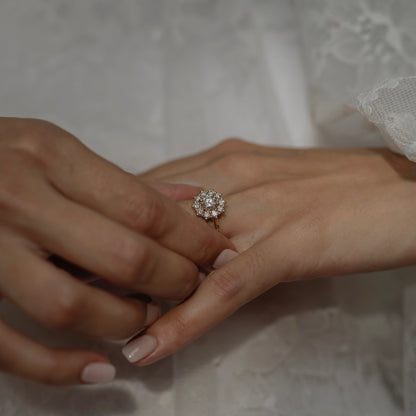 Solitaire-Oval Lab Grown Diamond Engagement Ring