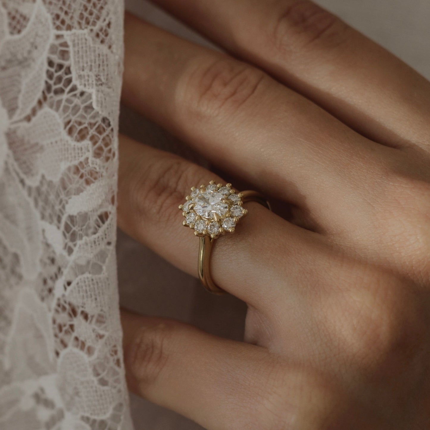 Solitaire-Oval Lab Grown Diamond Engagement Ring