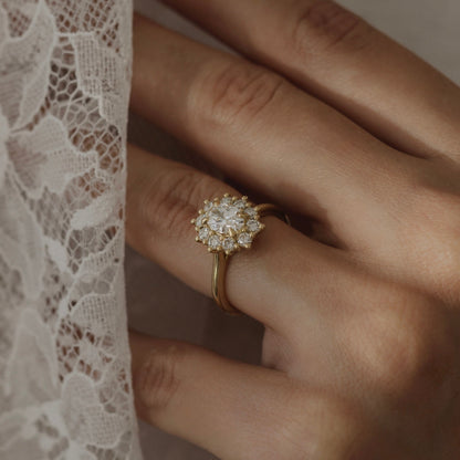 Solitaire-Oval Lab Grown Diamond Engagement Ring