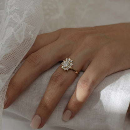 Solitaire-Oval Lab Grown Diamond Engagement Ring