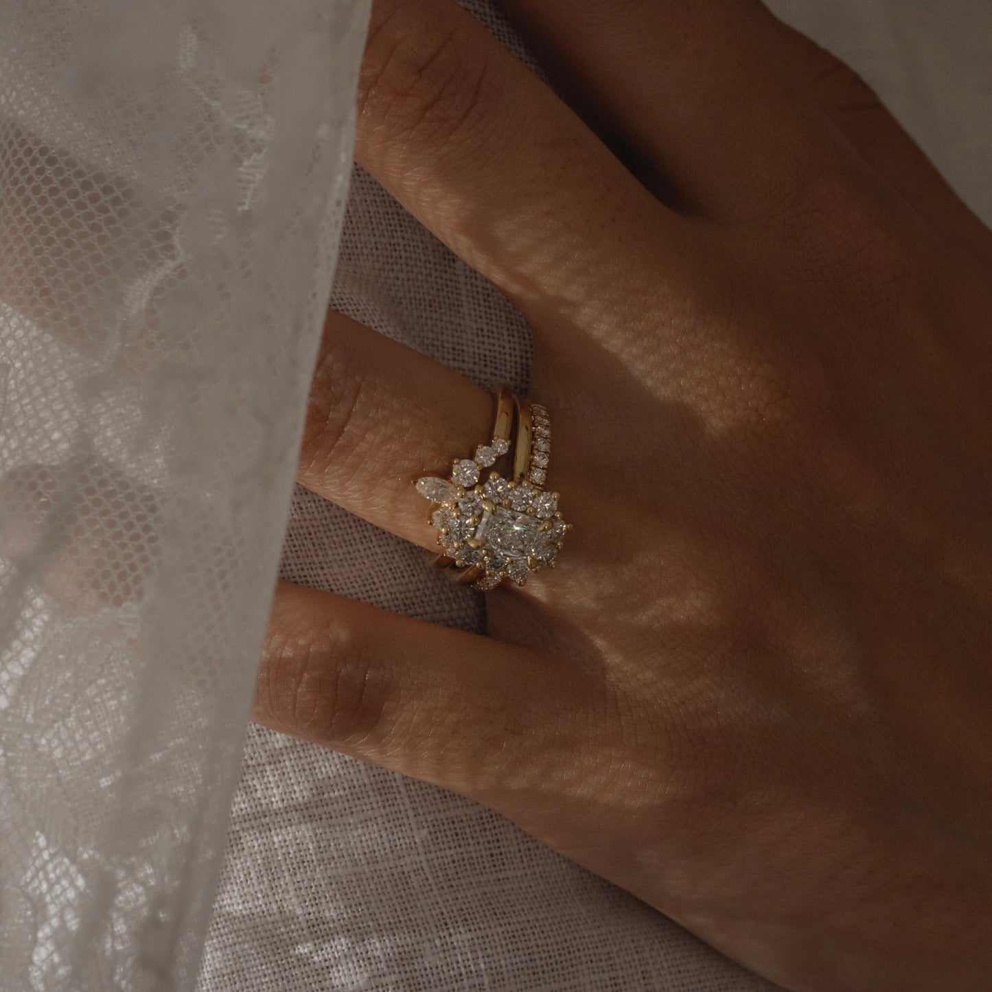 Solitaire-Oval Lab Grown Diamond Engagement Ring