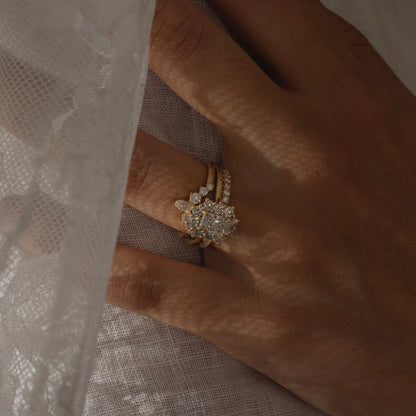 Solitaire-Oval Lab Grown Diamond Engagement Ring
