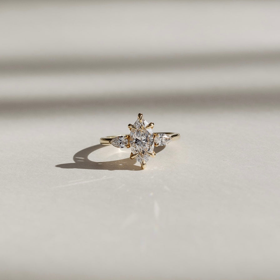 Solitaire-Oval Lab Grown Diamond Engagement Ring