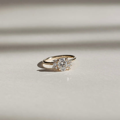 Solitaire-Oval Lab Grown Diamond Engagement Ring