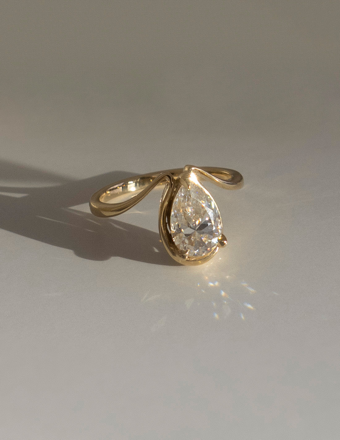 Solitaire-Oval Lab Grown Diamond Engagement Ring