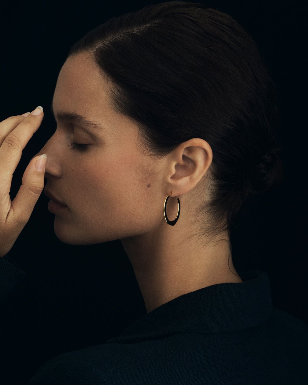 Elegantly Styled Solid Gold Hoop Earrings 2