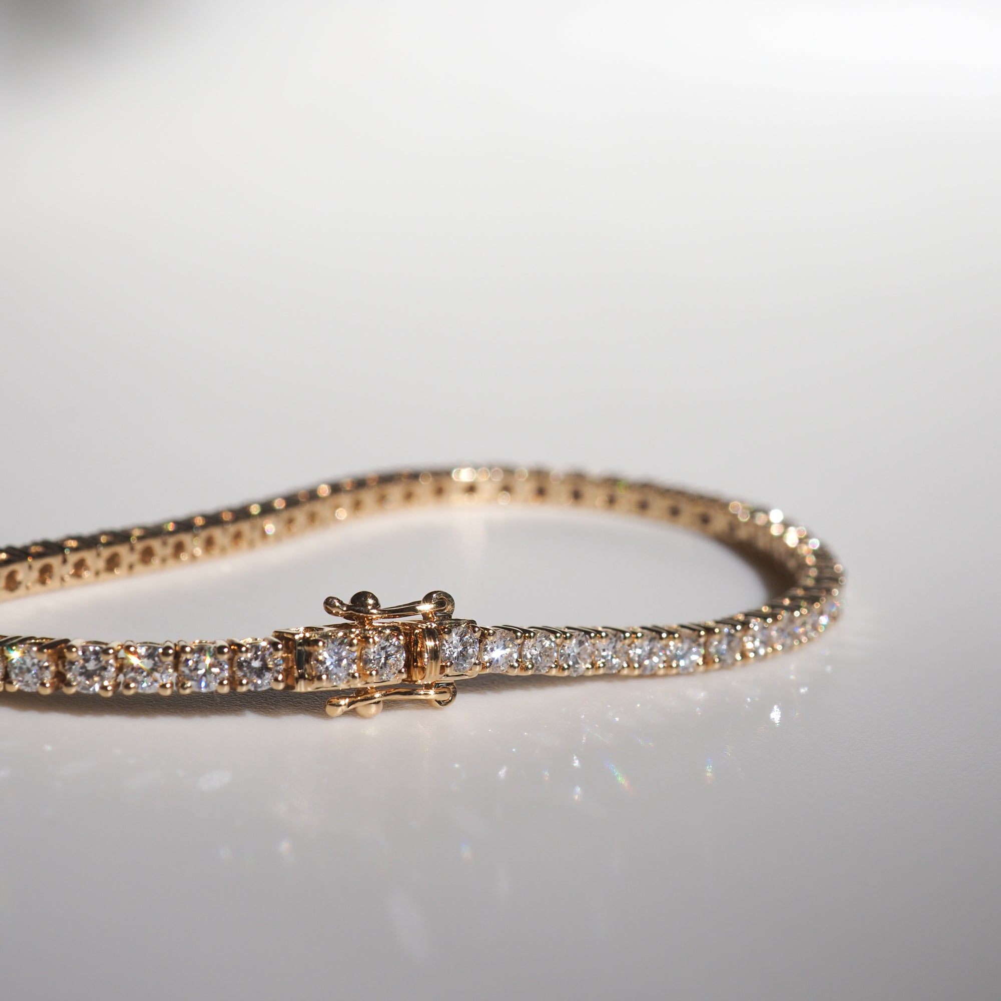 2.71 Carat Round Lab-Grown Diamond Tennis Bracelet in Gold