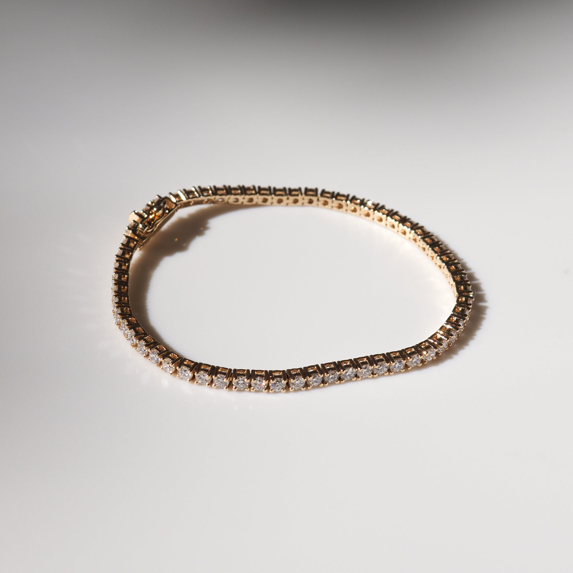 2.71 Carat Round Lab-Grown Diamond Tennis Bracelet in Gold