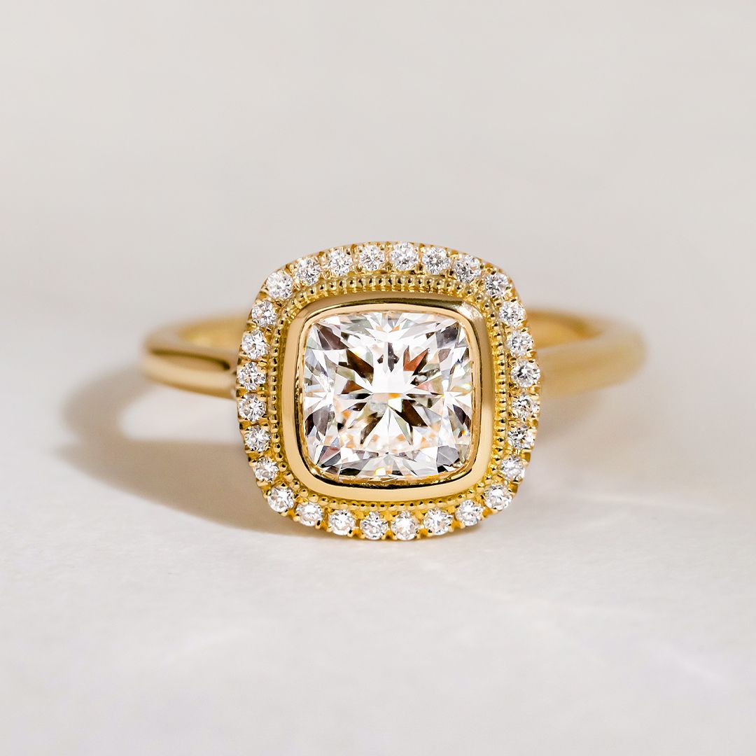 Solitaire-Oval Lab Grown Diamond Engagement Ring