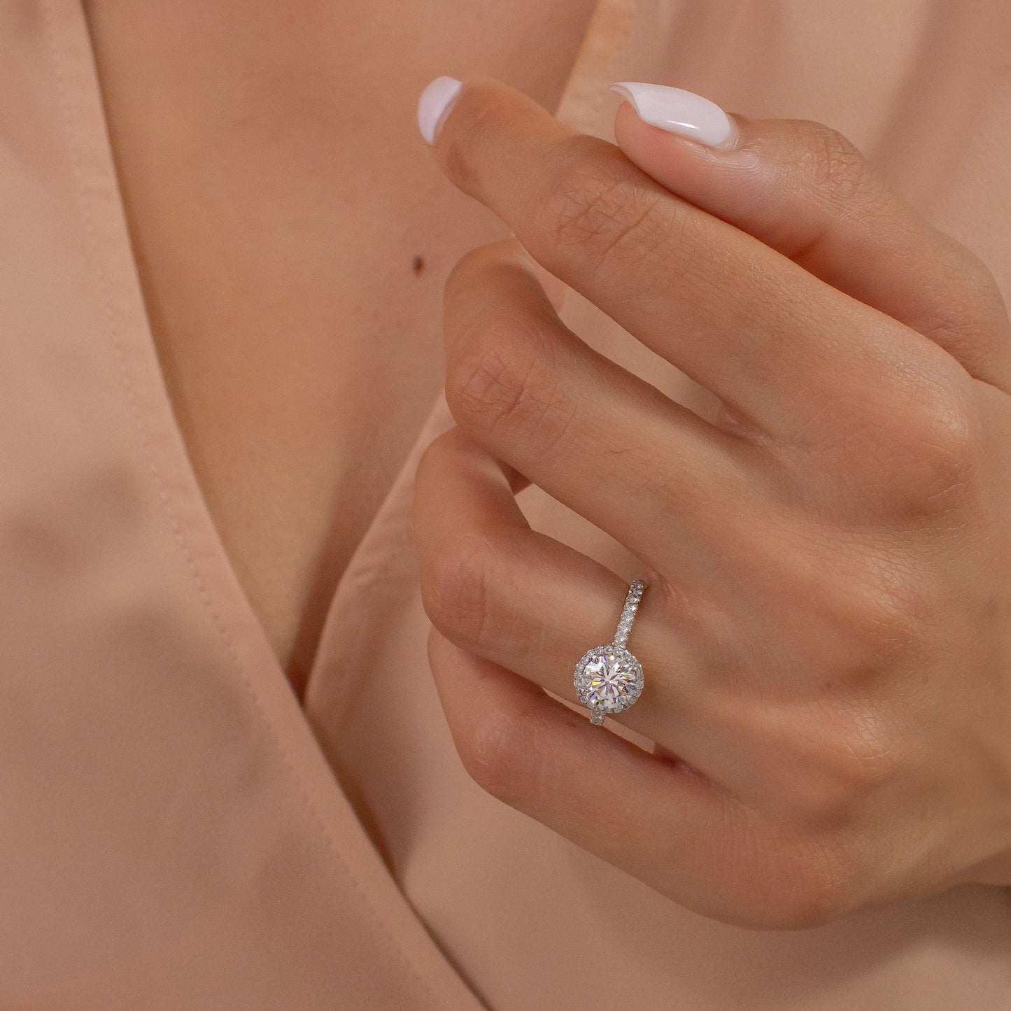 Solitaire-Oval Lab Grown Diamond Engagement Ring