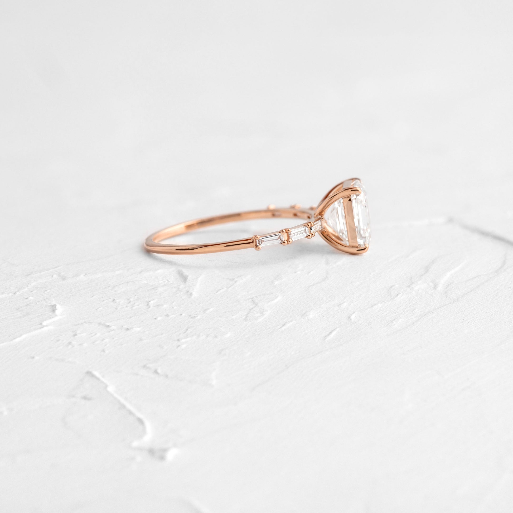 Solitaire-Oval Lab Grown Diamond Engagement Ring
