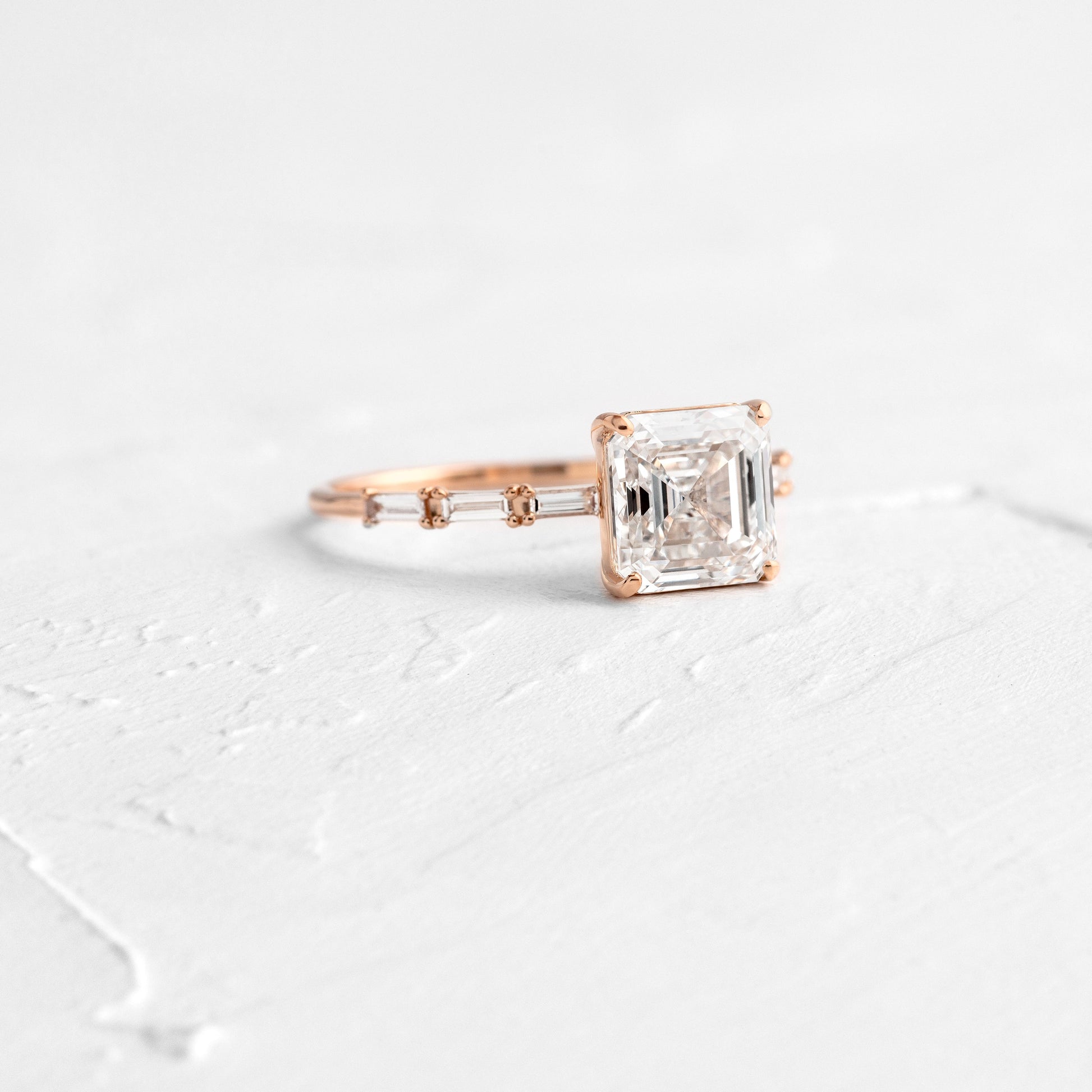 Solitaire-Oval Lab Grown Diamond Engagement Ring