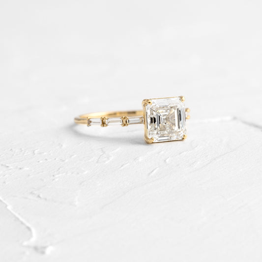Solitaire-Oval Lab Grown Diamond Engagement Ring
