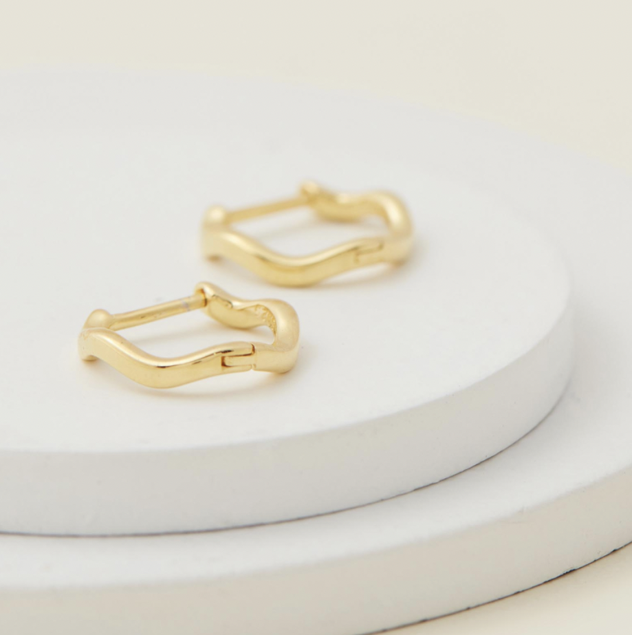 Gold Verve Wave Hoop Earrings