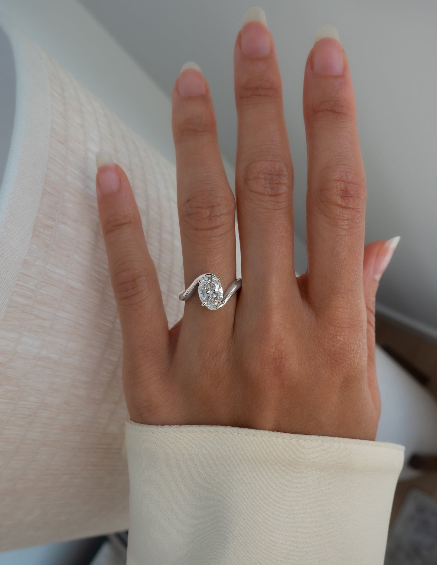 Solitaire-Oval Lab Grown Diamond Engagement Ring