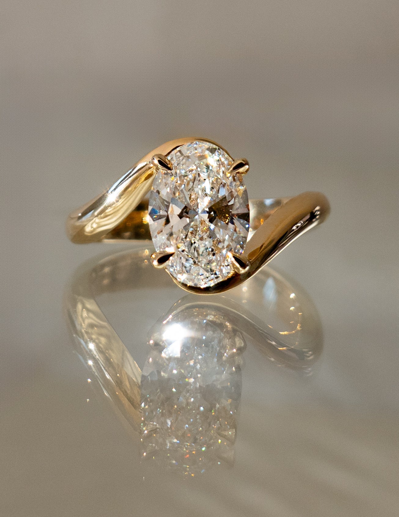 Solitaire-Oval Lab Grown Diamond Engagement Ring