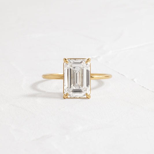 Solitaire-Oval Lab Grown Diamond Engagement Ring