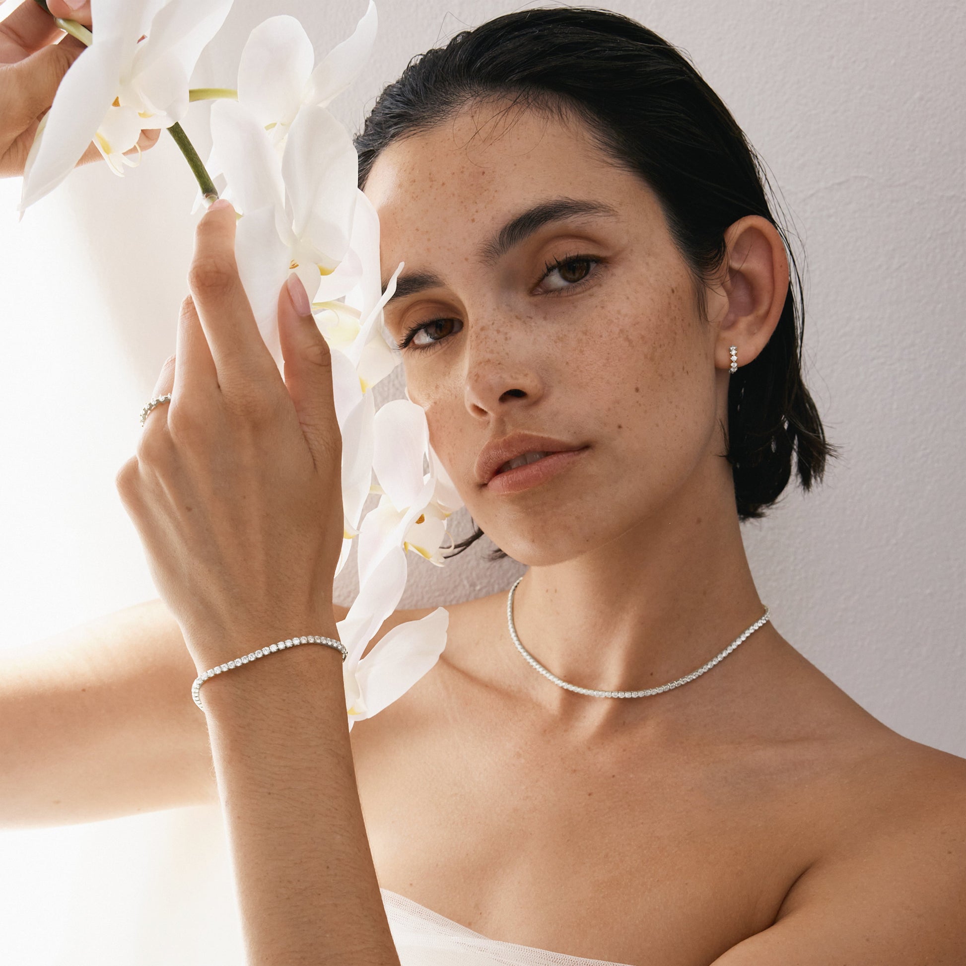Eternal Elegance: 1 TCW Lab-Grown Round Diamond Tennis Necklace 10