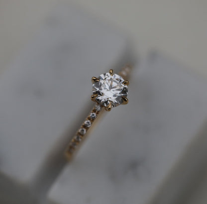 0.75 CT Round Cut Pave CVD E/VS1 Diamond Engagement Ring 4