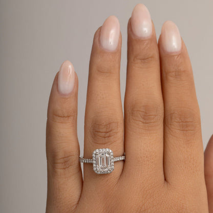 Halo-1.0 CT Emerald Lab Grown Diamond Engagement Ring