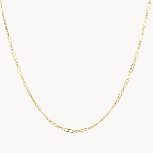 Elegant Gold Paperclip Chain Necklace