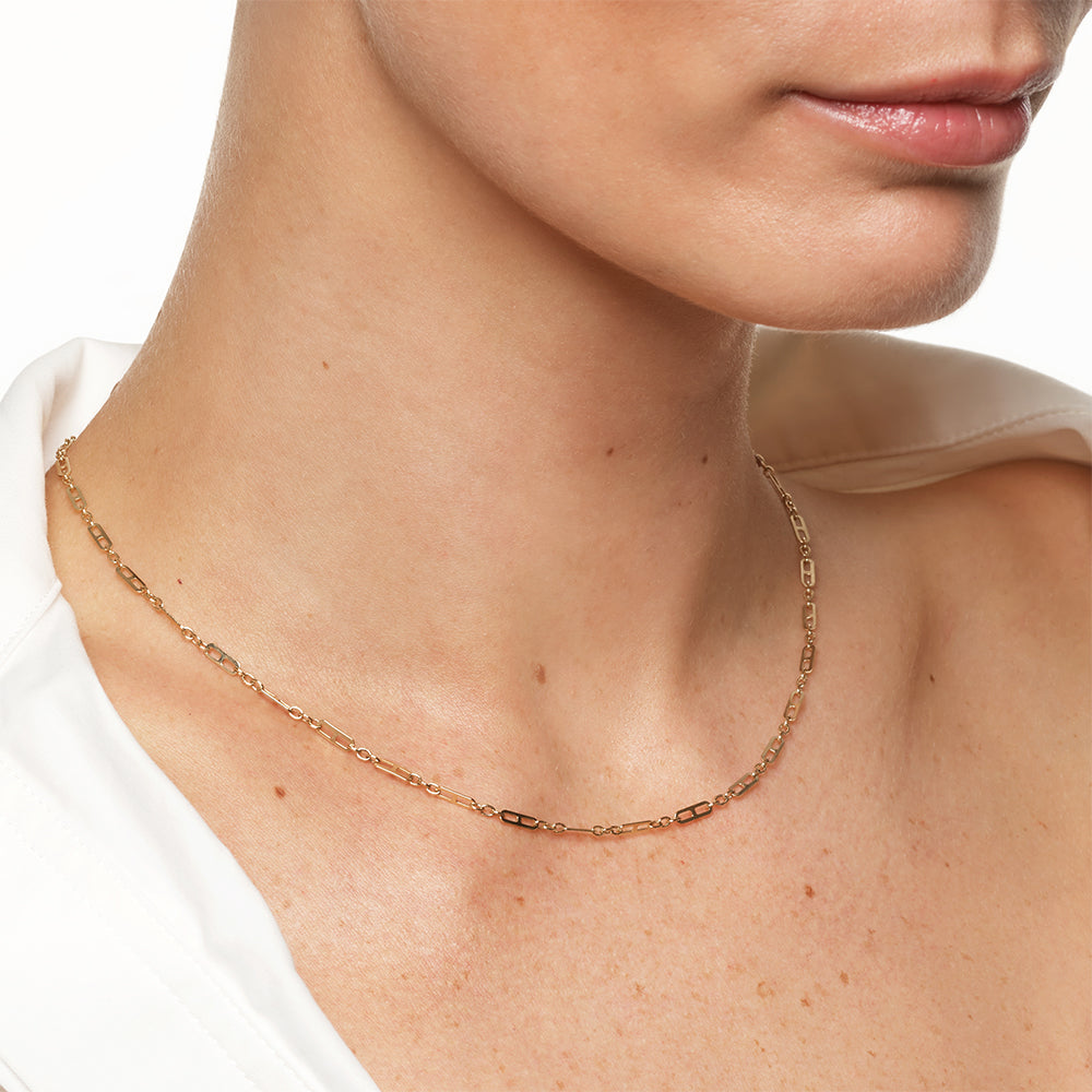 Elegant Gold Paperclip Chain Necklace 4