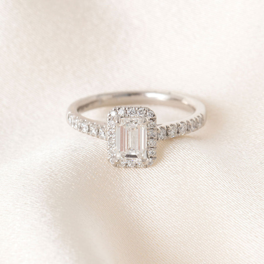 Halo-0.80 CT Emerald Lab Grown Diamond Engagement Ring