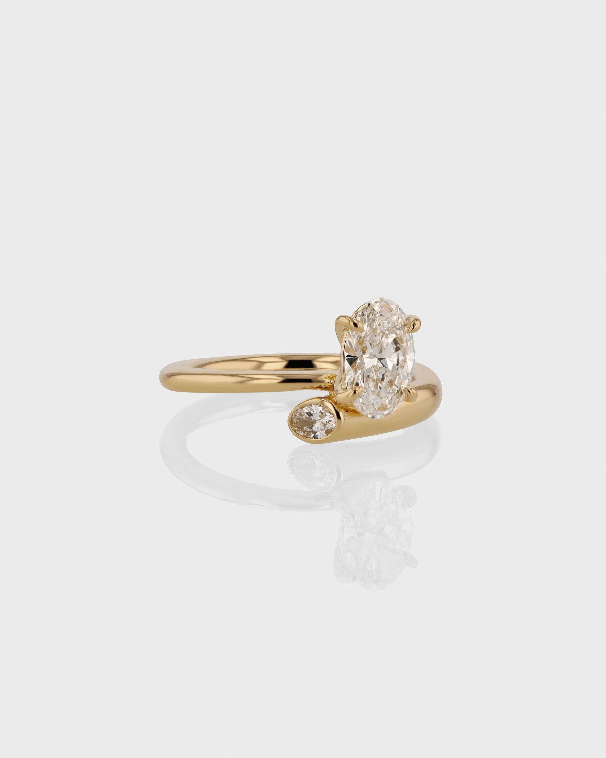 1.0 CT Oval Lab Grown Diamond Swirl Shank Engagement Ring in Gold 7