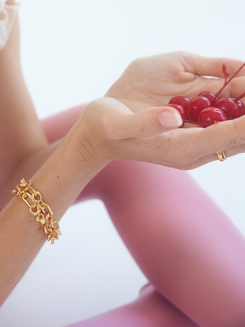 Clip Shaped Chain Made Bracelet