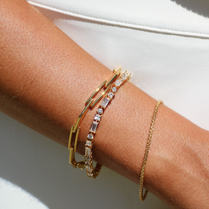 Long Gaped Clip Chain Bracelet 2