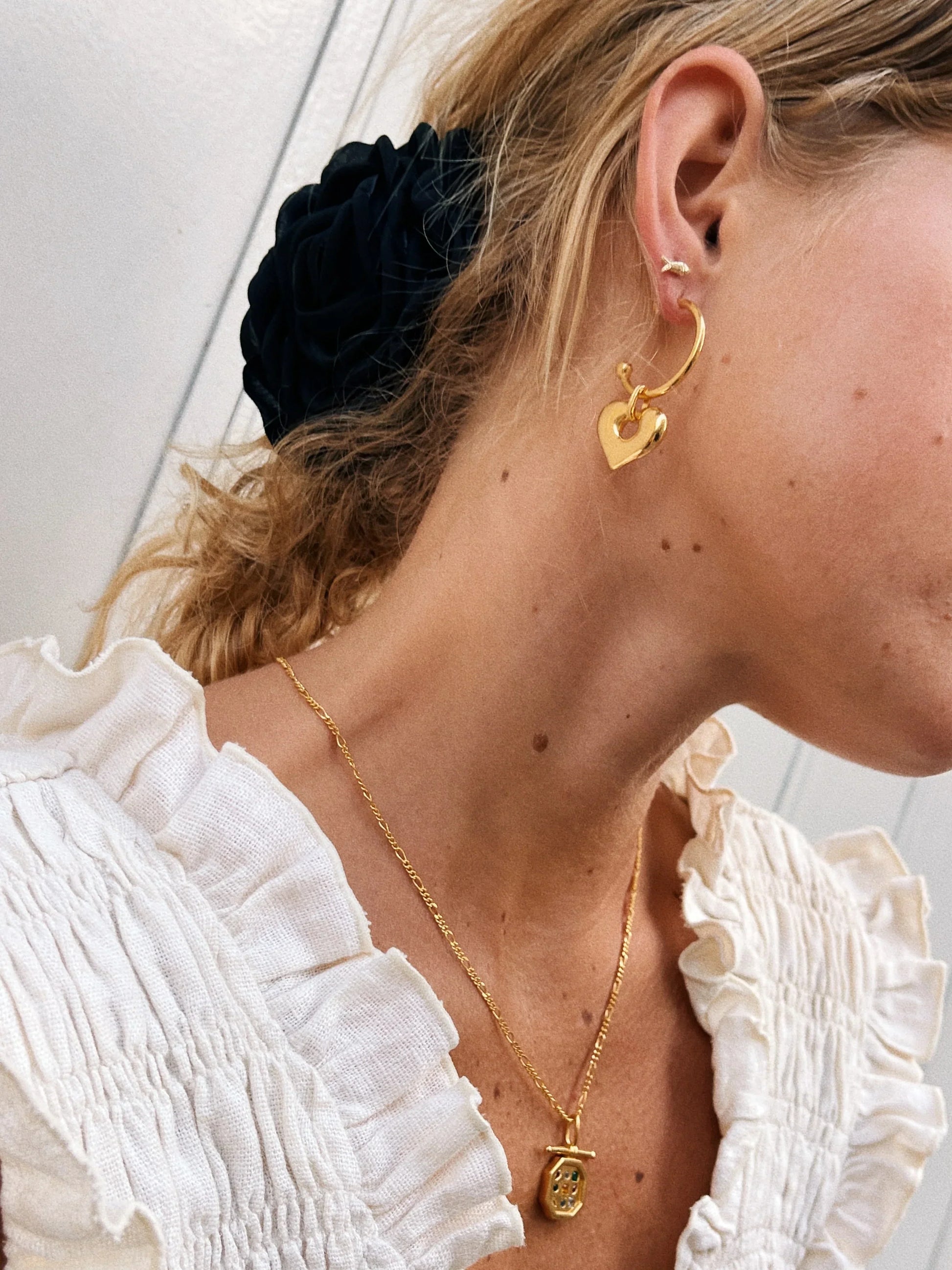 Golden Heart Charm Minimalist Hoop Earrings 4