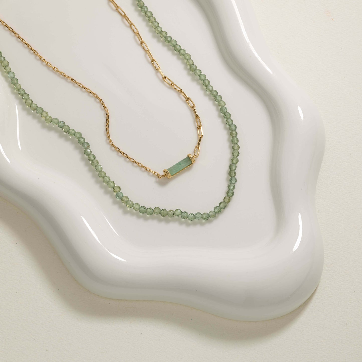 1.42 CT Rectangle Aventurine Gemstone Necklace in Gold Chain 3