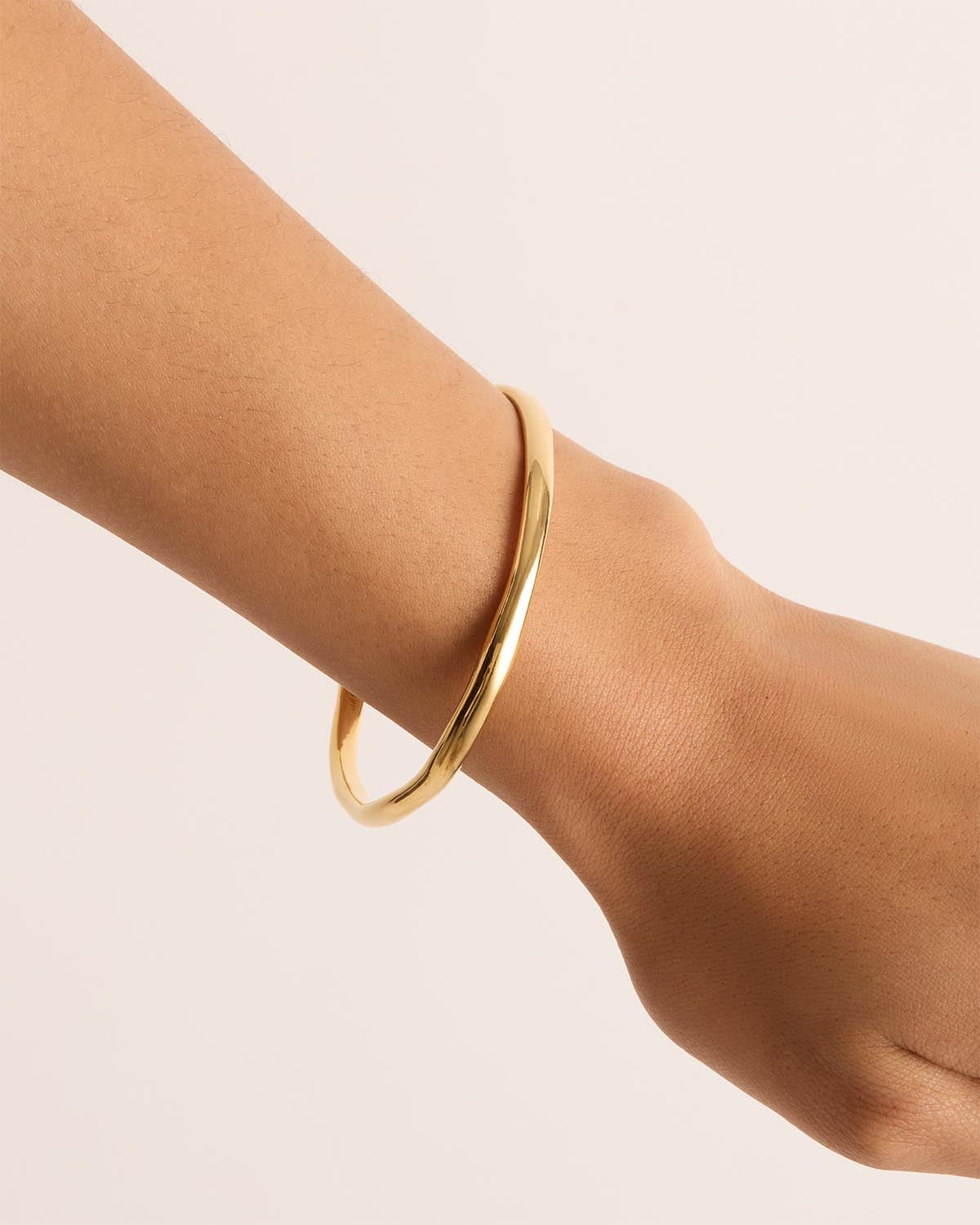 Elegant Organic Gold Bangle Bracelet