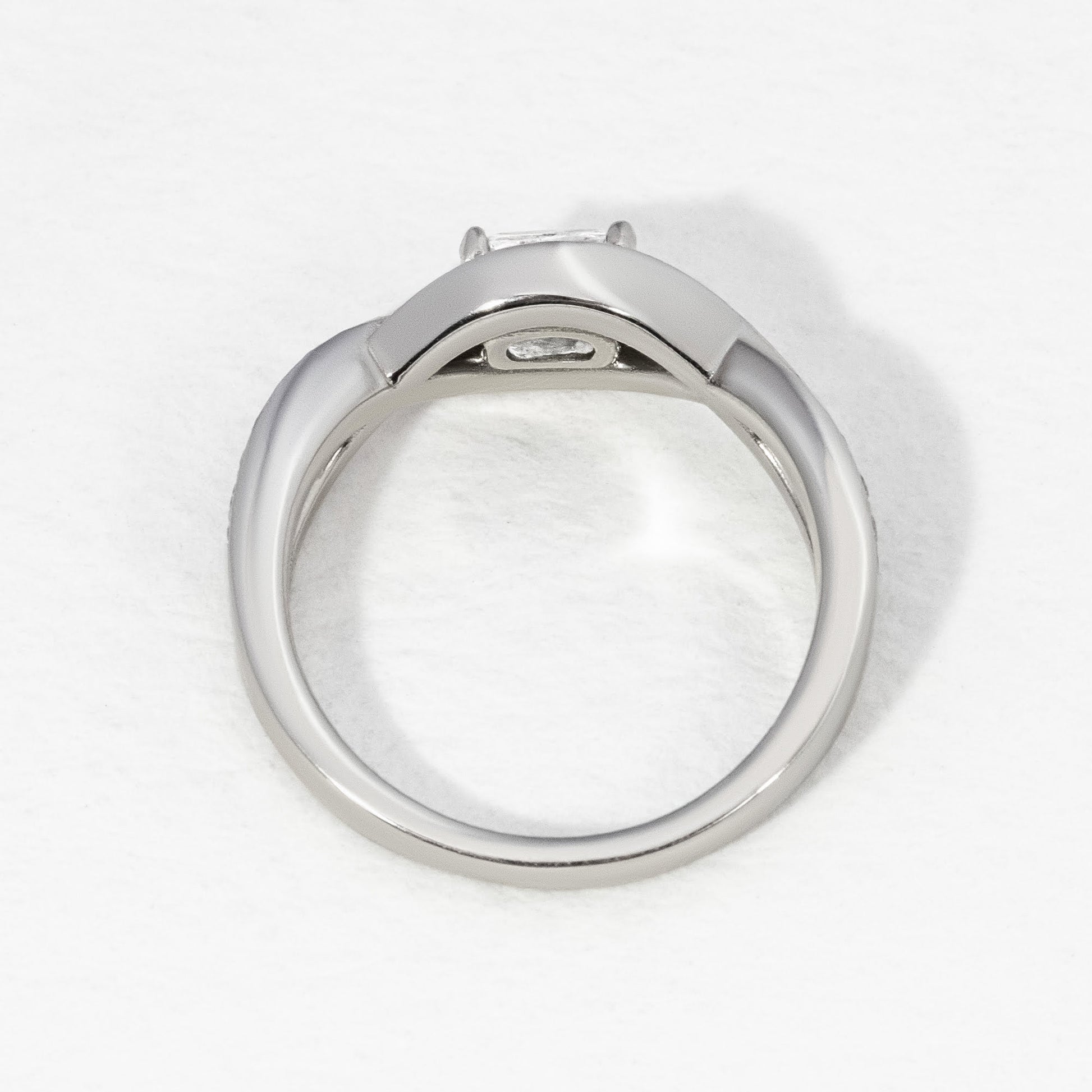 Solitaire-Oval Lab Grown Diamond Engagement Ring