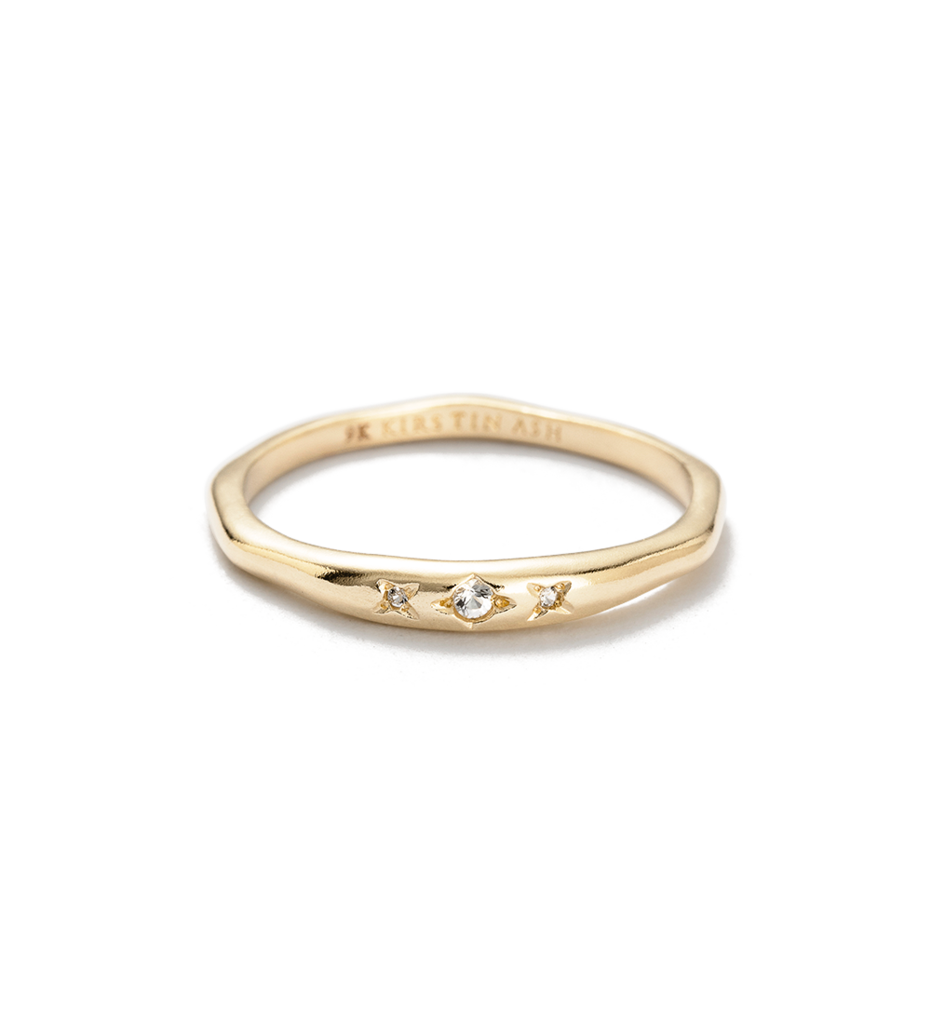 Elegant Gold Wedding Band with Round Lab-Grown Diamonds