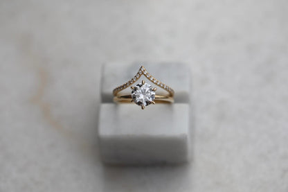 1.5 CT Round Lab-Grown Diamond Solitaire Engagement Ring in Elegant Gold Setting 5