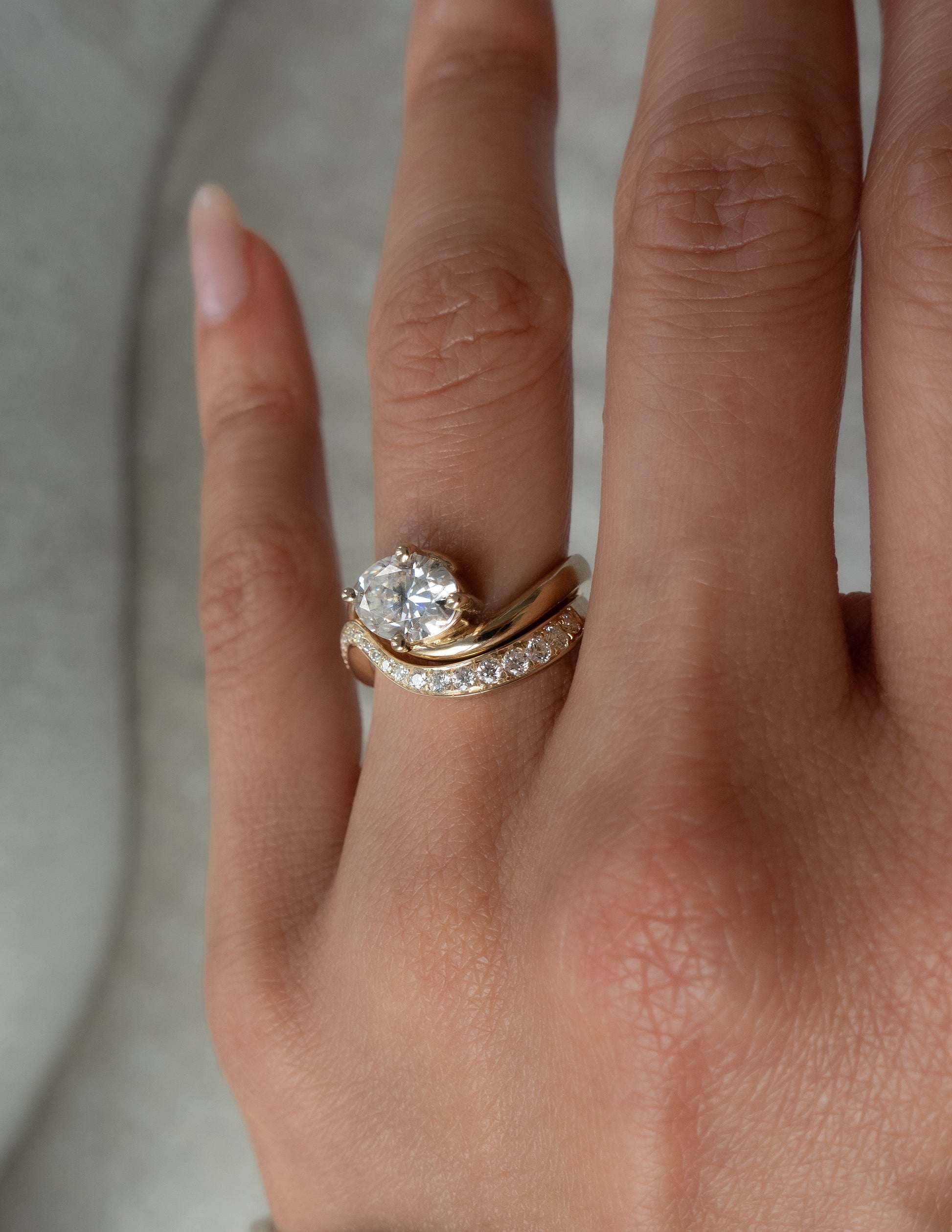 Solitaire Rapture & Pave Band- Oval Lab Grown Diamond Bridal Set